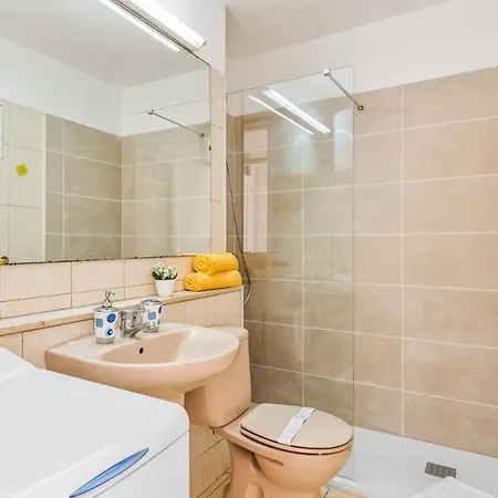 Wonderful Location, Close To The Beach