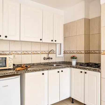 Wonderful Location, Close To The Beach